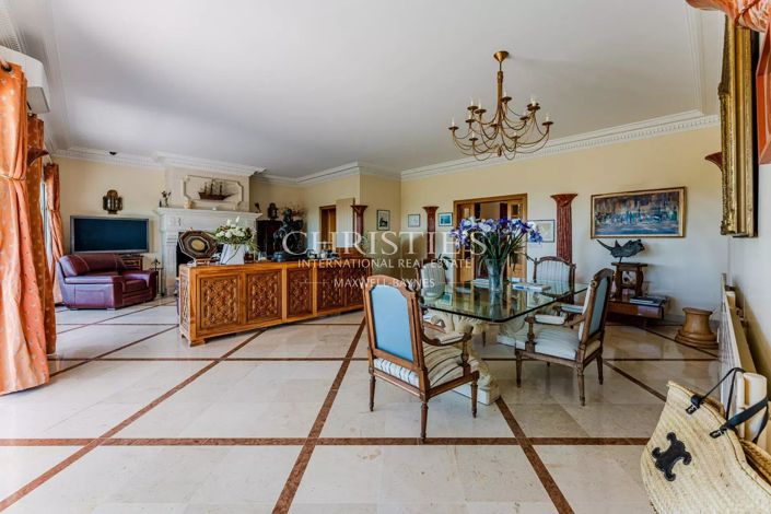 Image No.4-5 Bed House for sale