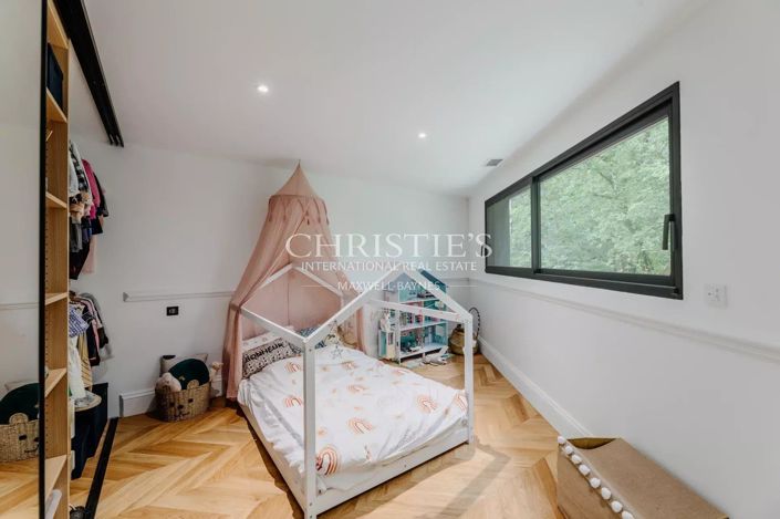 Image No.20-4 Bed House for sale