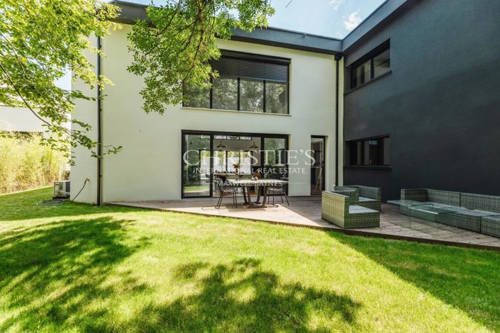 Image No.20-4 Bed House for sale