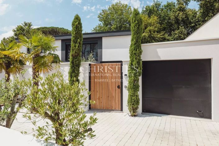 Image No.5-4 Bed House for sale