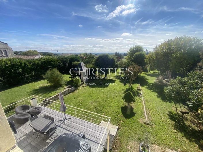 Image No.2-5 Bed House for sale