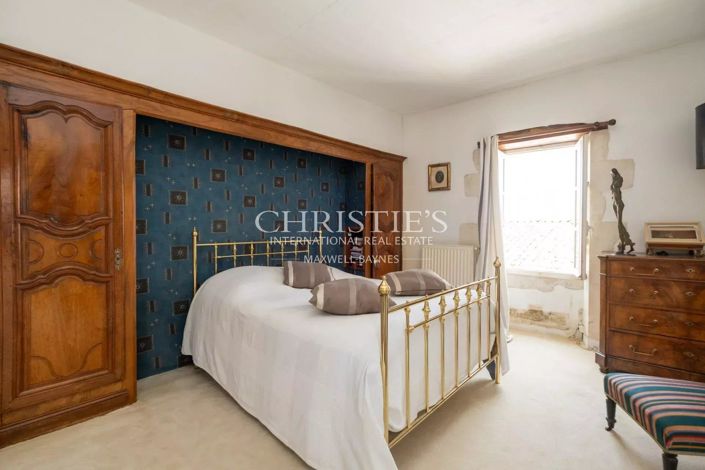 Image No.13-3 Bed House for sale