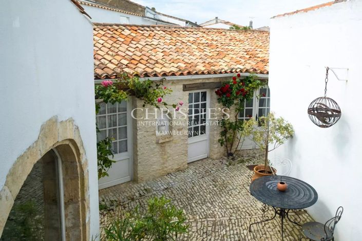 Image No.2-3 Bed House for sale