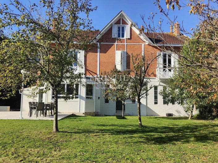 Image No.16-5 Bed House for sale