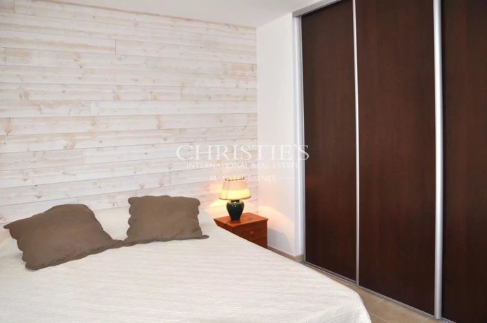 Image No.11-16 Bed House for sale