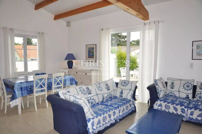 Image No.3-16 Bed House for sale