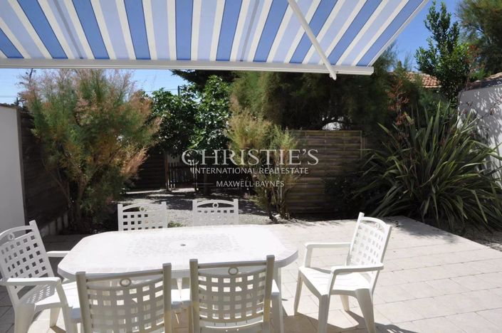 Image No.7-16 Bed House for sale