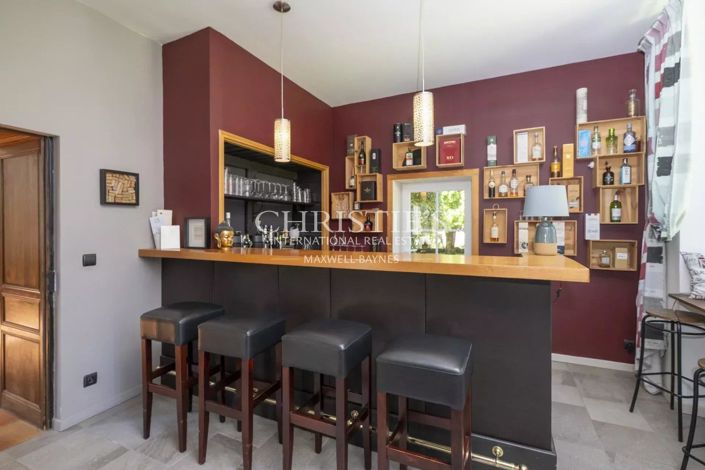 Image No.12-7 Bed House for sale