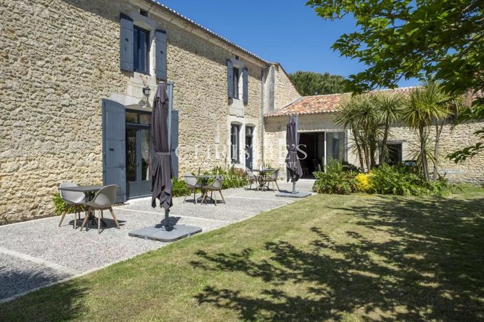 Image No.18-7 Bed House for sale