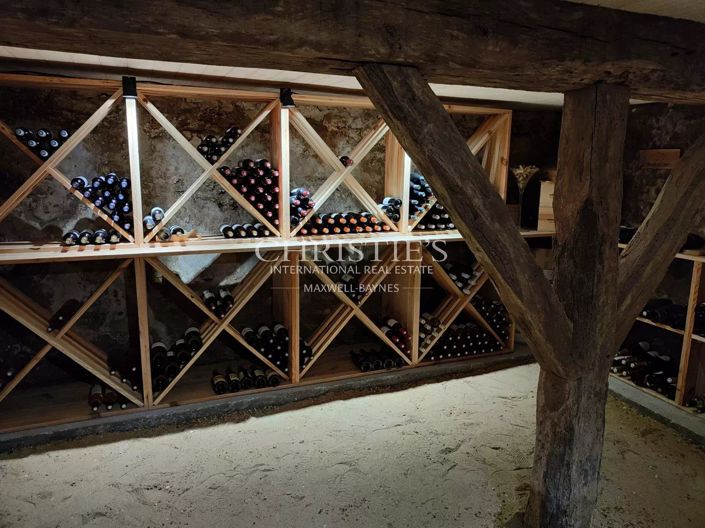 Image No.23-7 Bed House for sale