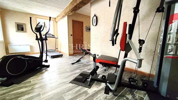 Image No.26-7 Bed House for sale