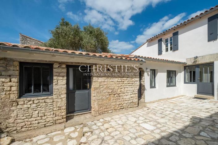 Image No.13-5 Bed House for sale