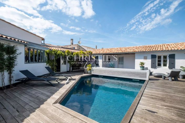 Image No.3-5 Bed House for sale