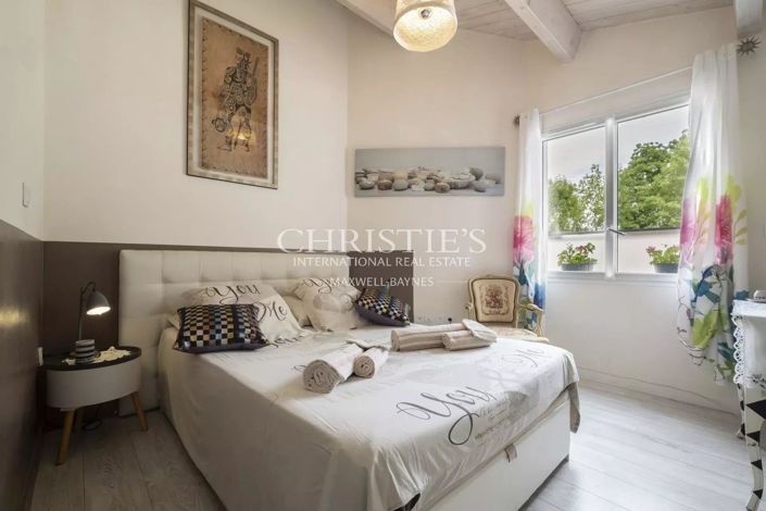 Image No.13-4 Bed House for sale