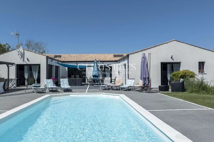 Image No.4-4 Bed House for sale