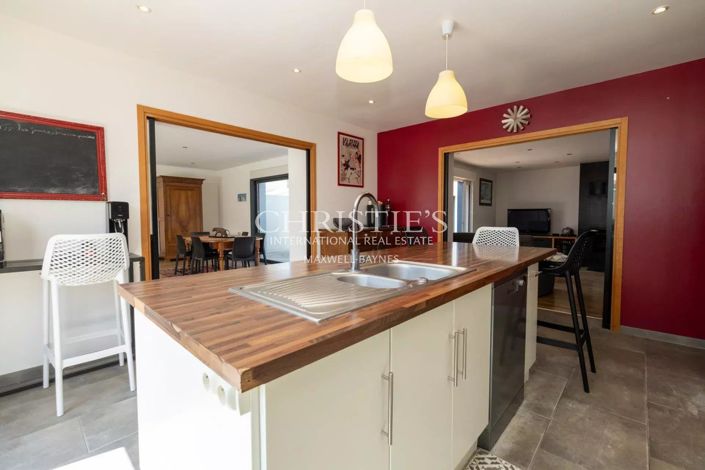 Image No.11-4 Bed House for sale