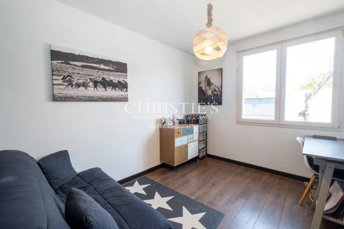 Image No.23-4 Bed House for sale