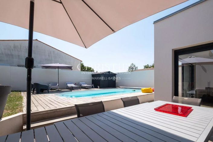 Image No.31-4 Bed House for sale