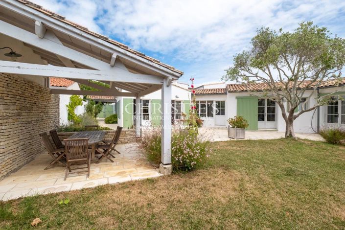 Image No.3-6 Bed House for sale