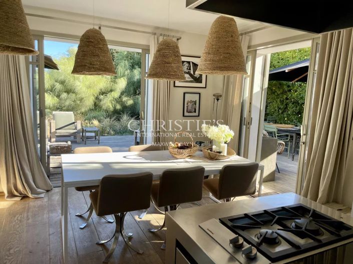 Image No.20-5 Bed House for sale