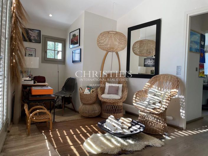 Image No.26-5 Bed House for sale