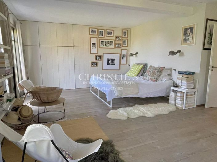 Image No.29-5 Bed House for sale