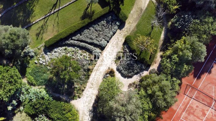 Image No.37-5 Bed House for sale