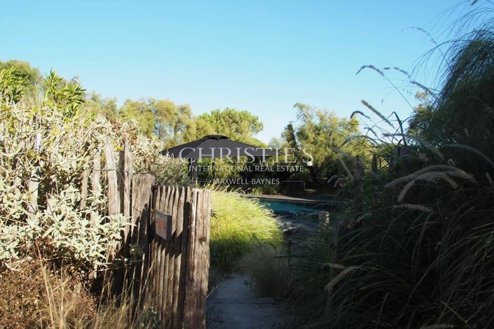 Image No.9-5 Bed House for sale