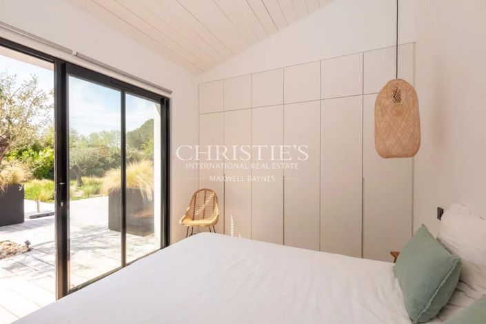 Image No.15-7 Bed House for sale