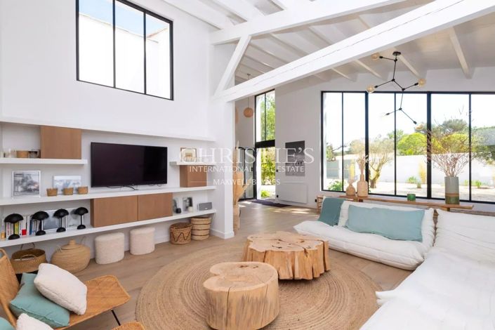 Image No.4-7 Bed House for sale