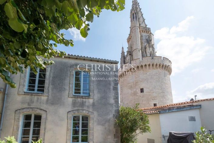 Image No.1-2 Bed Apartment for sale