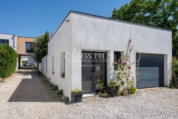 Image No.18-4 Bed House for sale