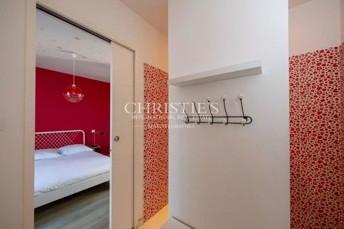 Image No.11-5 Bed House for sale