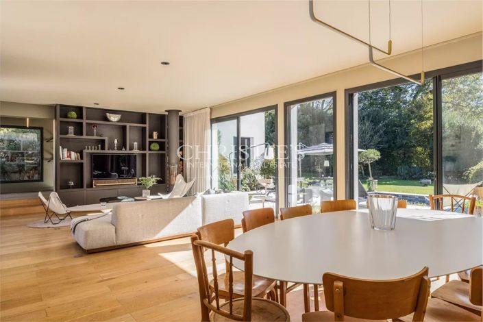 Image No.10-4 Bed House for sale