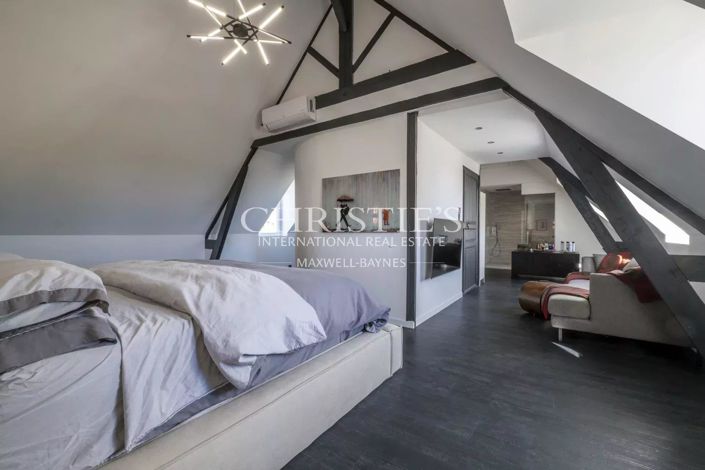 Image No.21-6 Bed House for sale