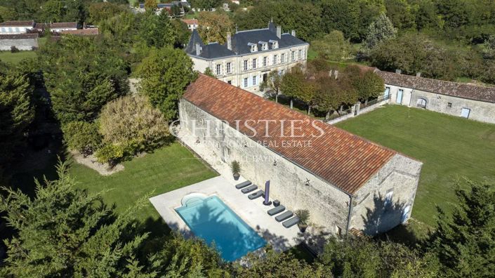 Image No.7-Maison de 6 chambres à vendre à Saint-Jean-d'Angély