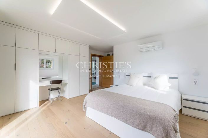 Image No.13-5 Bed House for sale