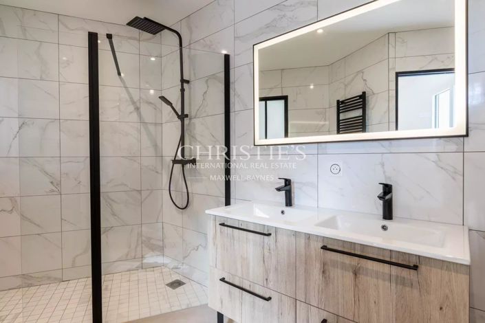 Image No.14-5 Bed House for sale