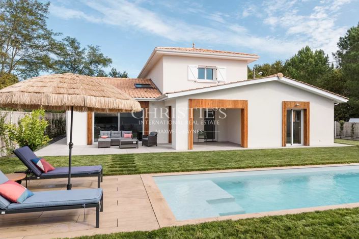 Image No.21-5 Bed House for sale