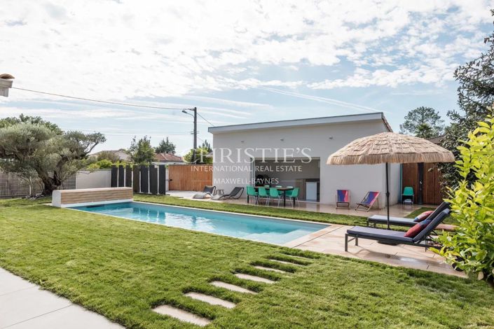 Image No.27-5 Bed House for sale