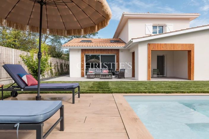 Image No.31-5 Bed House for sale