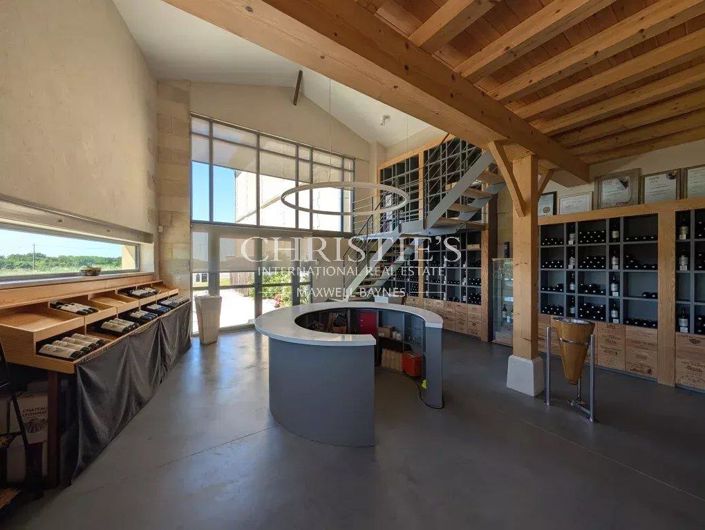 Image No.20-6 Bed House for sale