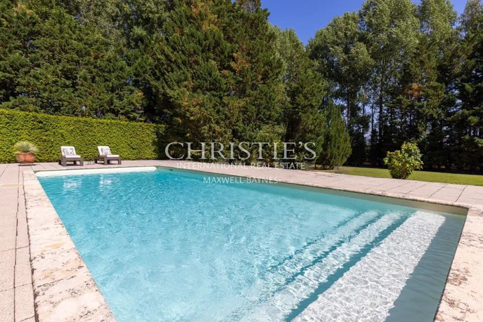 Image No.18-5 Bed House for sale