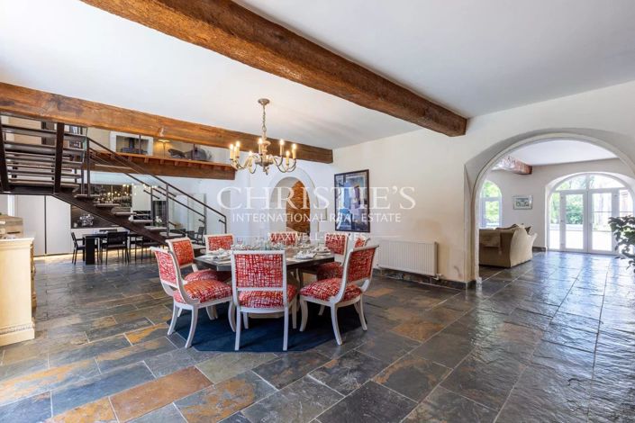 Image No.5-5 Bed House for sale