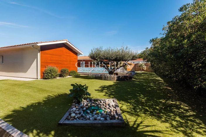 Image No.3-5 Bed House for sale