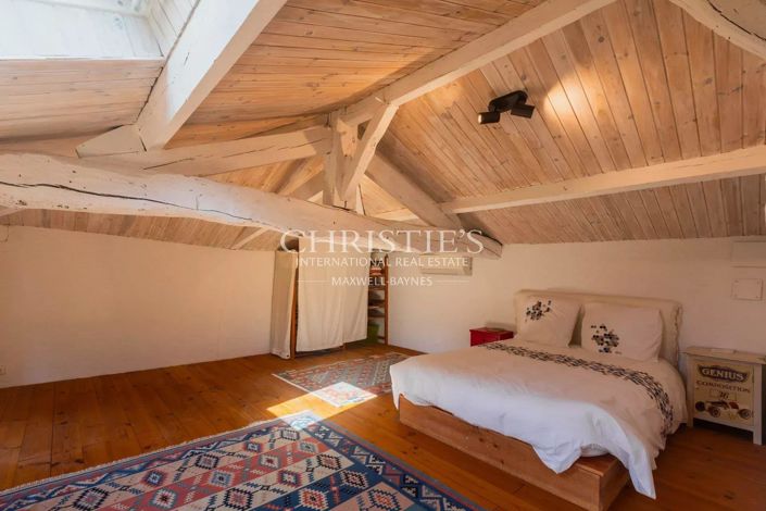 Image No.12-5 Bed House for sale