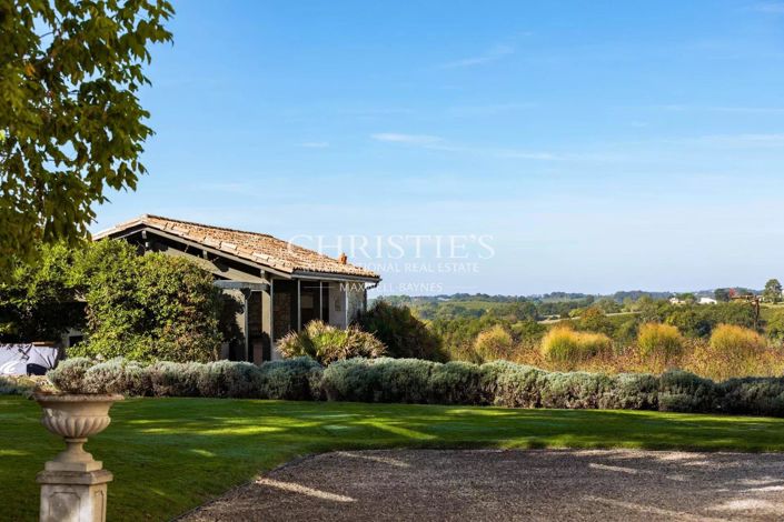 Image No.3-5 Bed House for sale