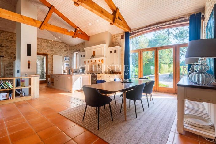 Image No.6-5 Bed House for sale