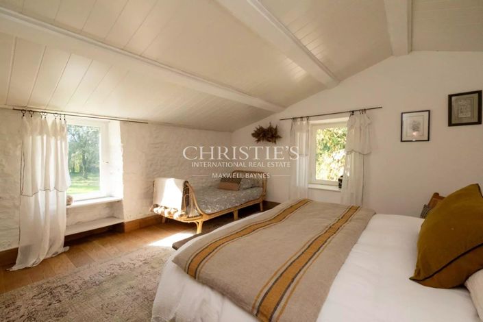 Image No.11-5 Bed House for sale