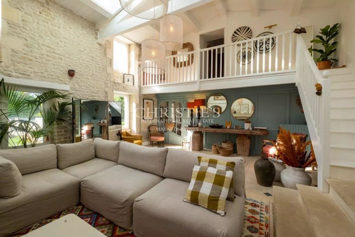 Image No.4-5 Bed House for sale